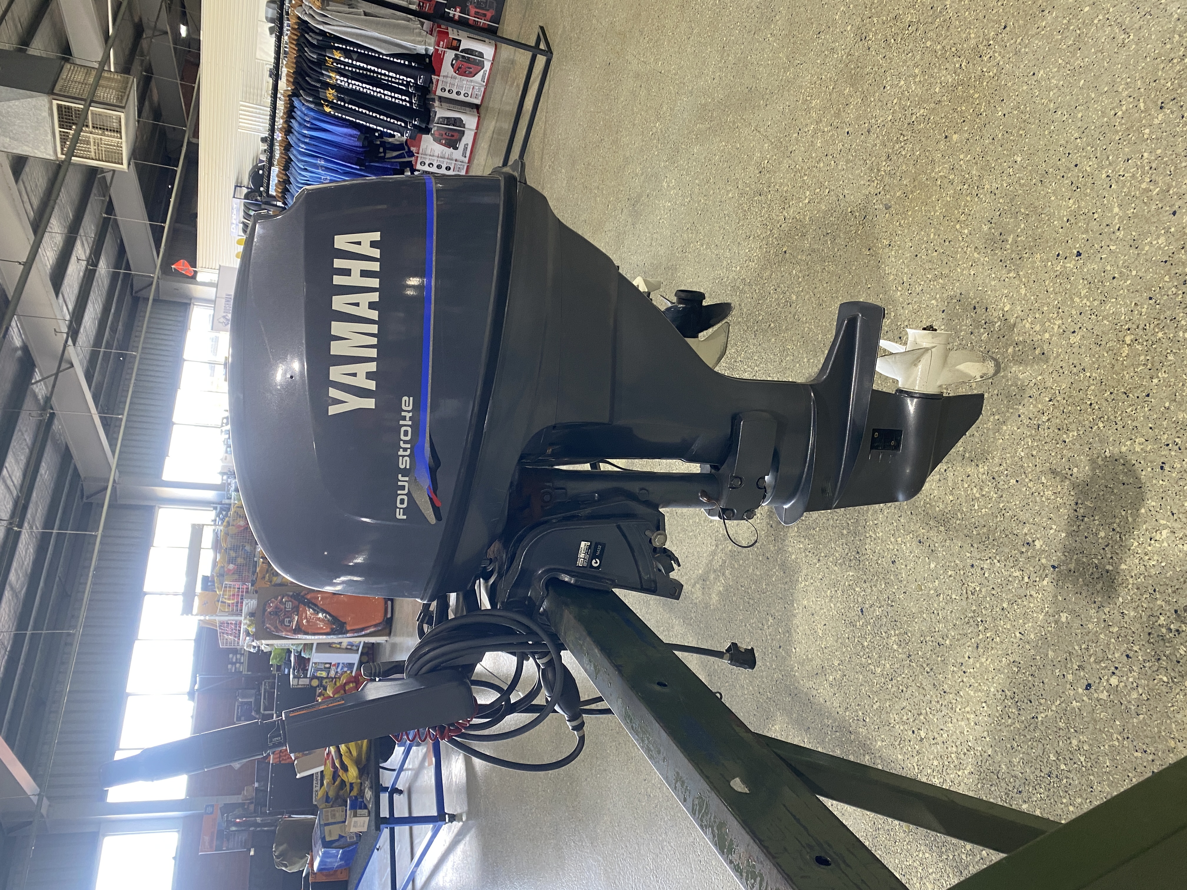 Yamaha F25AEH